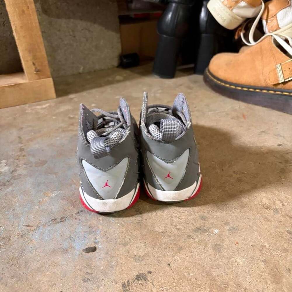 Jordan Air Jordan 6 Retro Toddler Kids Sneakers Size 10C Gray Red - Picture 4 of 7